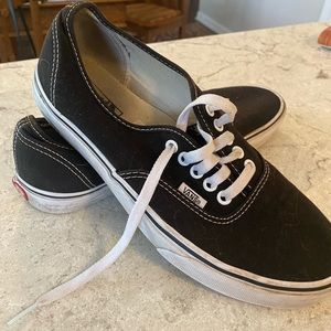 Vans unisex. Men’s 9. Women’s 10.5. Great condition